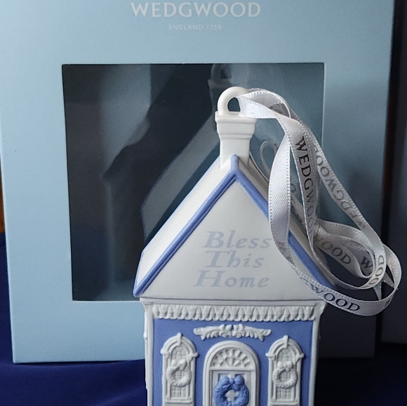 Wedgewood UK Collectible "Bless this Home" Ornament. In Box. - Picture 7 of 7